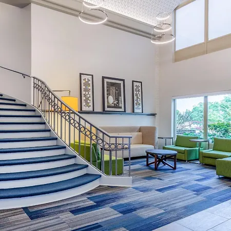 Holiday Inn Express & Suites Chicago-Midway Airport By Ihg-3